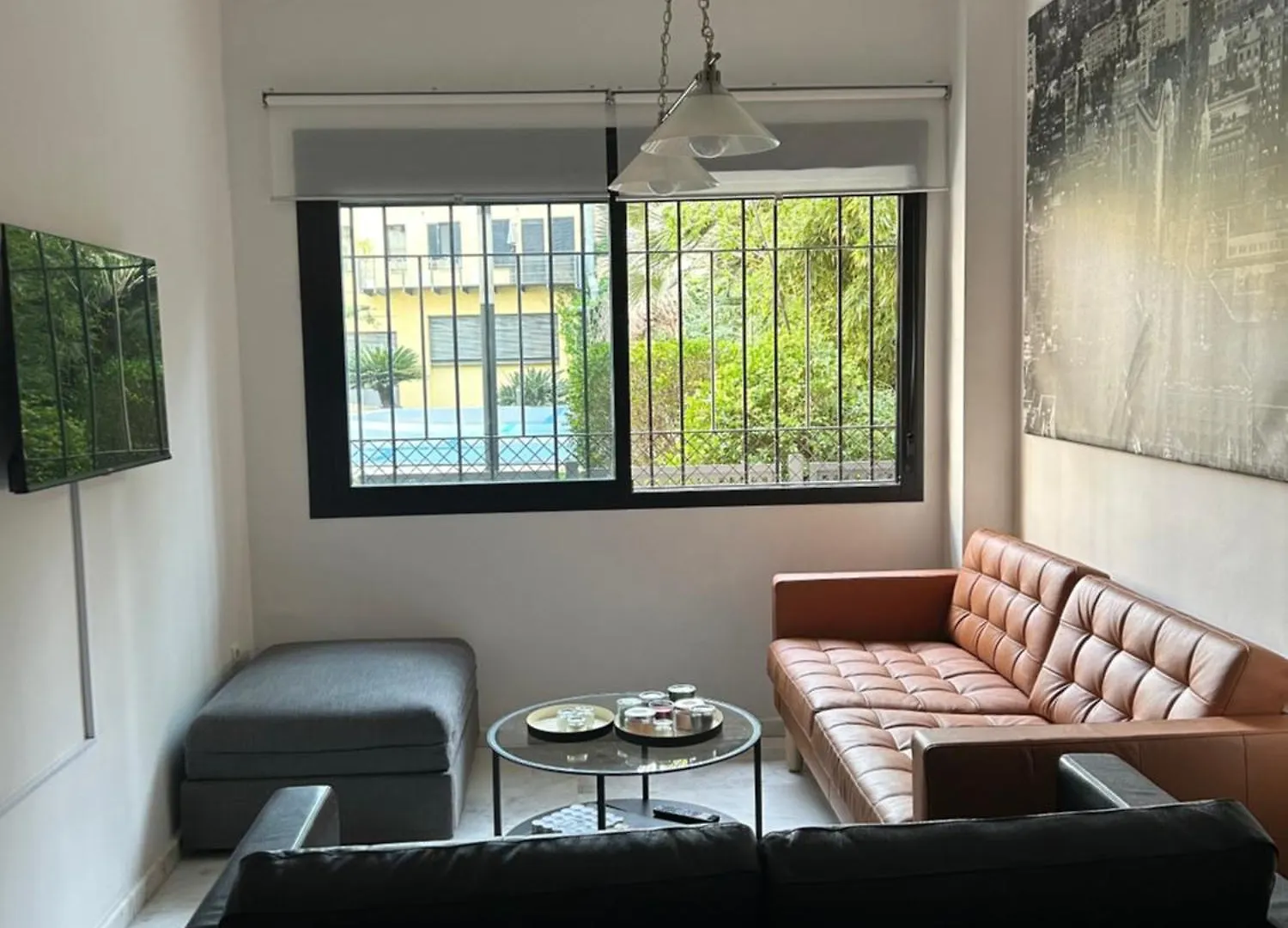 Apartamento Proximo Al Centro De 2 Dormitorios Con Piscina. Seville Spain