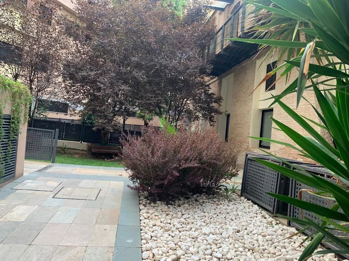 Apartamento Proximo Al Centro De 2 Dormitorios Con Piscina. Seville 0*,  Spain